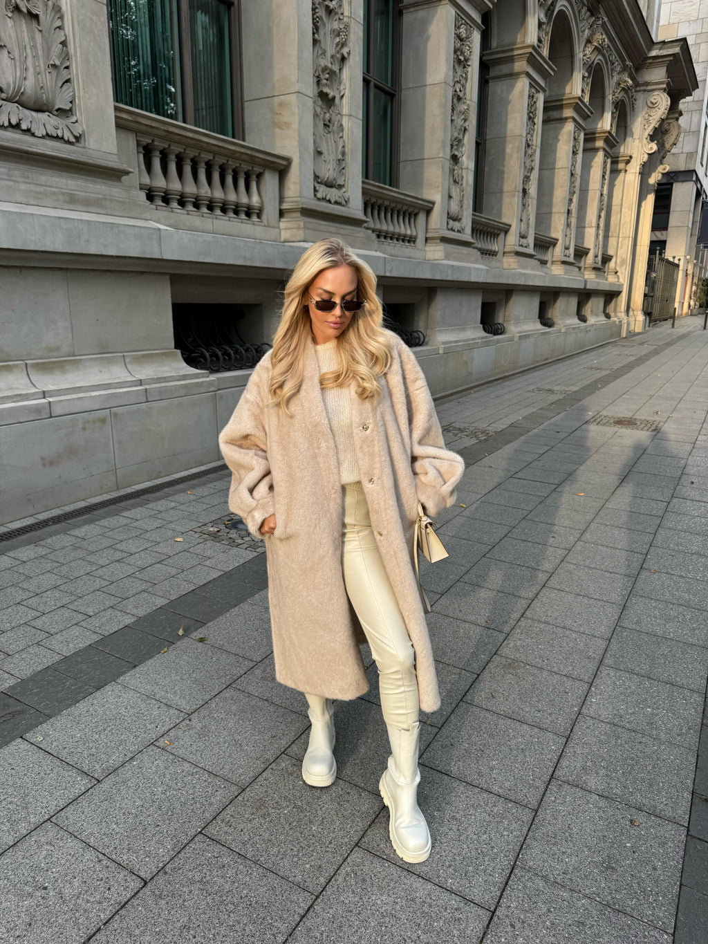 Claire Coat”