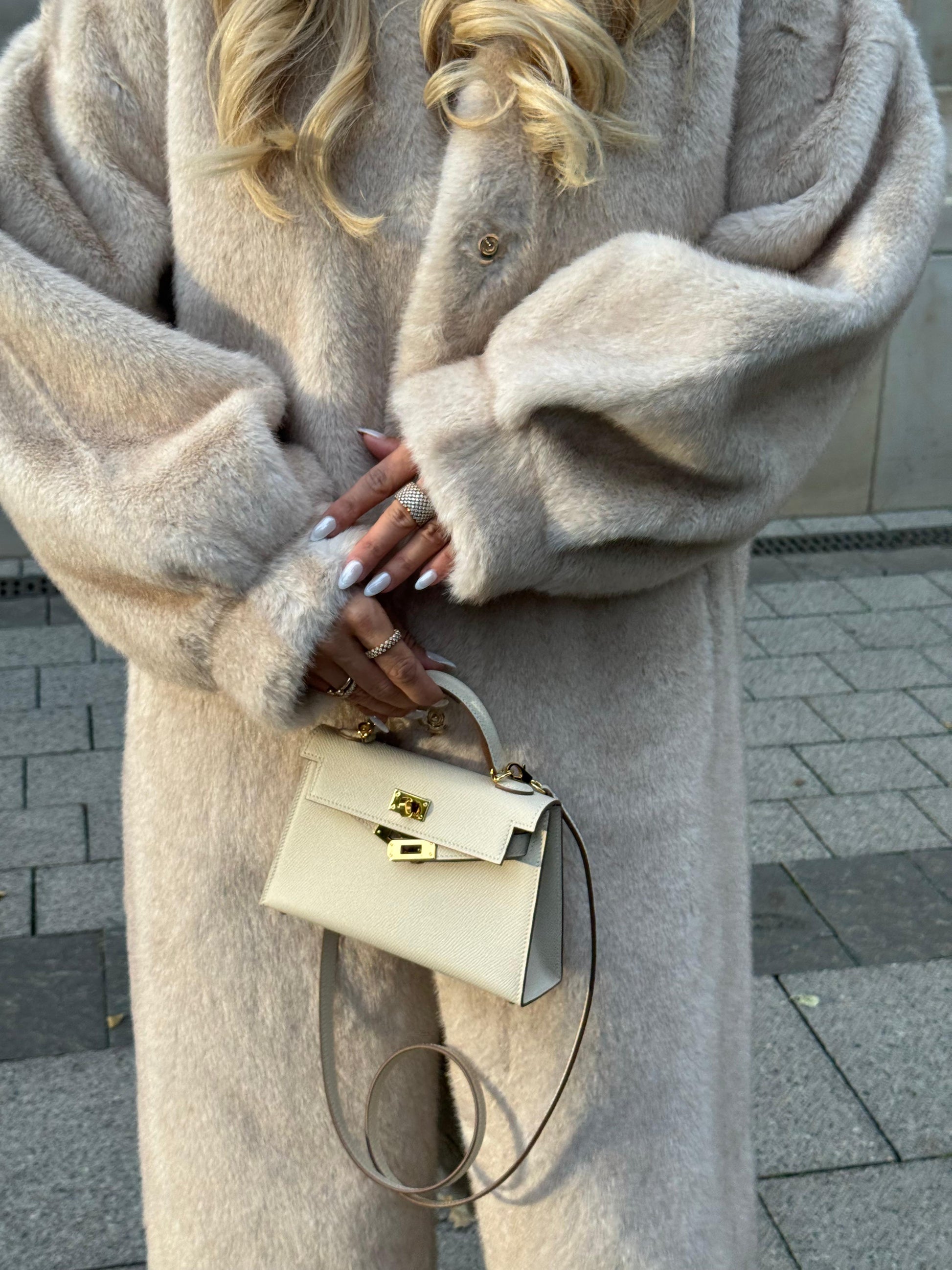 Claire Coat”